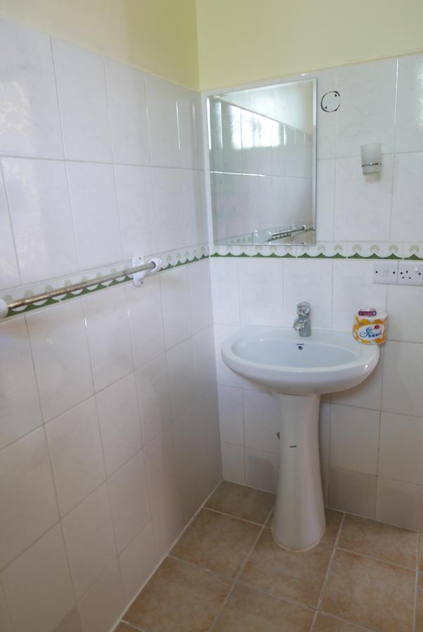 Ibizza Inn Kilindoni Dış mekan fotoğraf